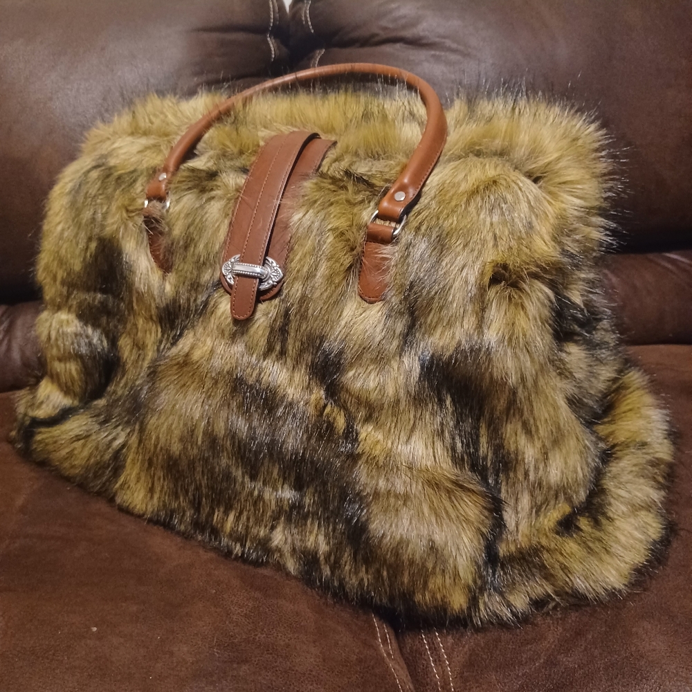 Chinchilla duffel bag
